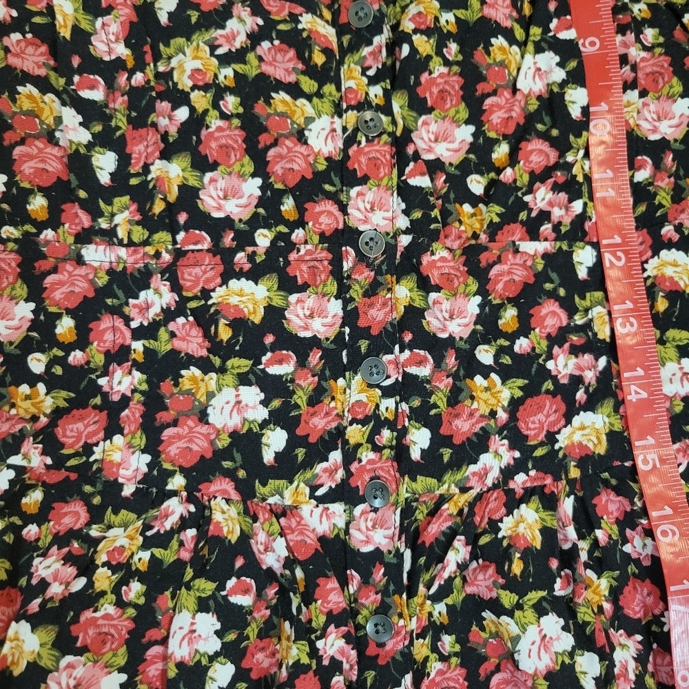 Express Women Black Floral Romper Sweetheart Button Front Size Small - Picture 5 of 6